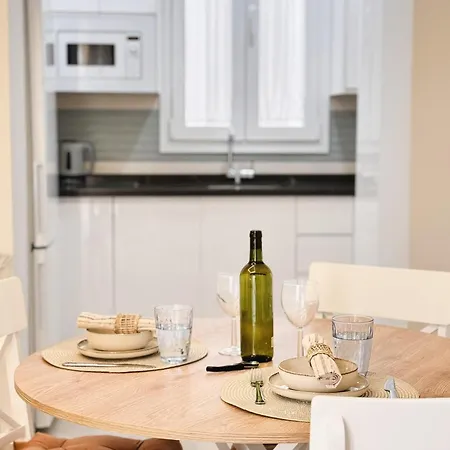 B Elegant & With Unique Views * Siviglia