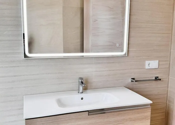 B Elegant & With Unique Views 아파트 *